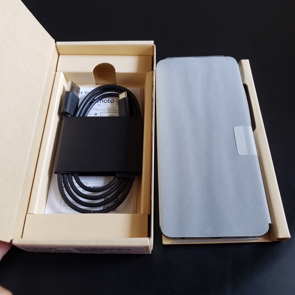 T-mobile Moto G 5G | 2024 | Unlocked | Made for US 4/128GB | 50MP Camera Green - Picture 3 of 15